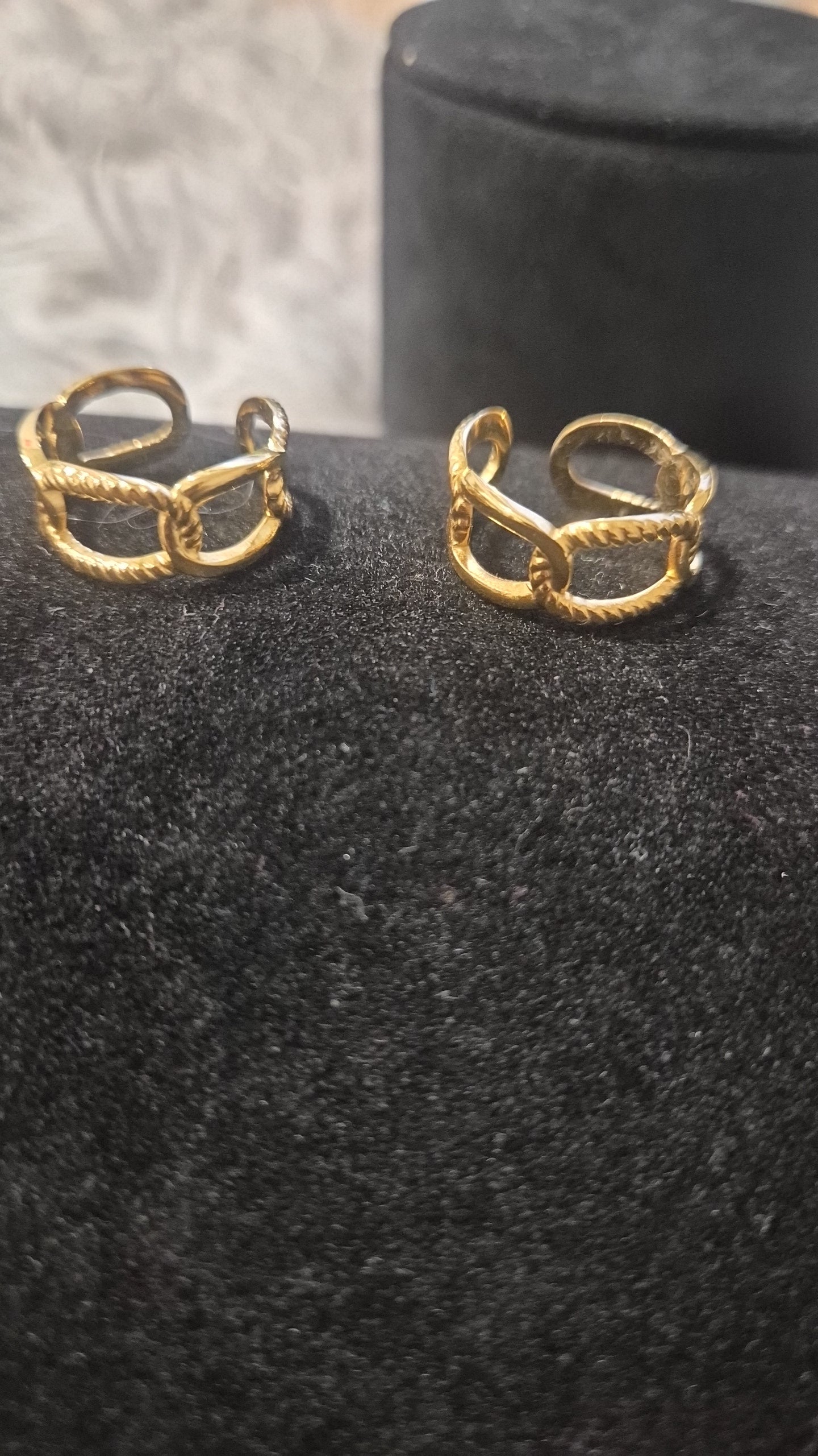 Fancy ring