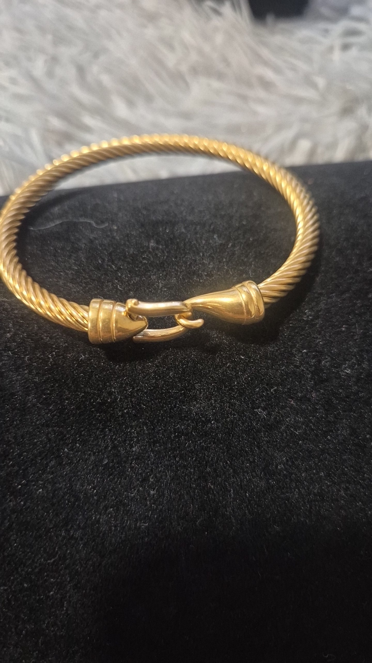 Chord bracelet