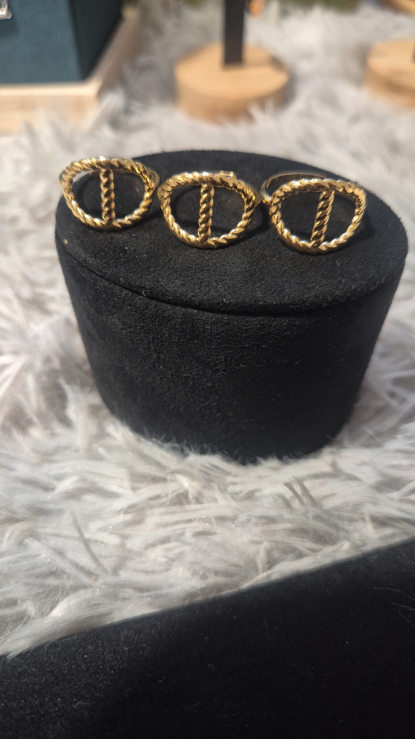 Fancy ring