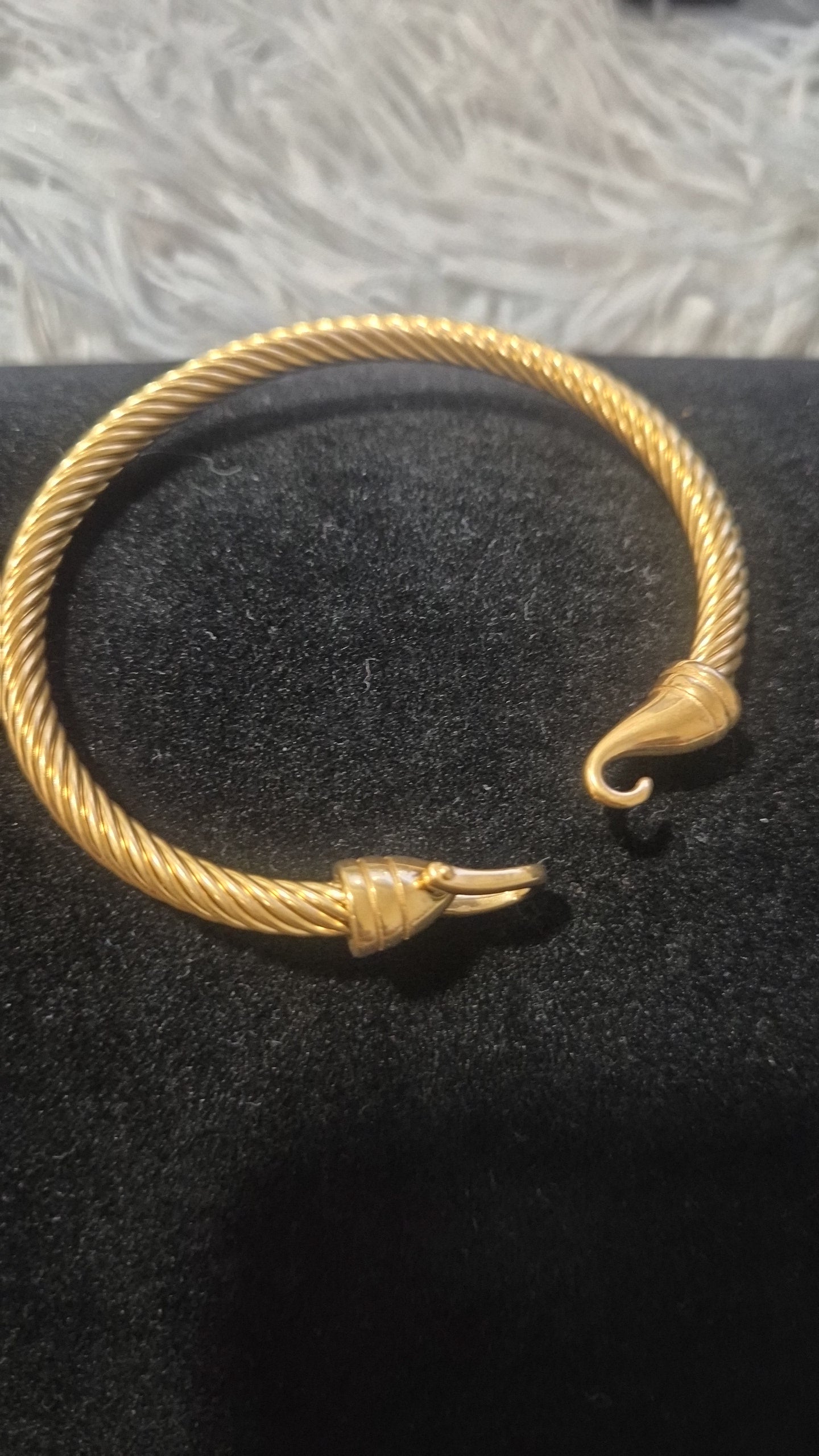Chord bracelet