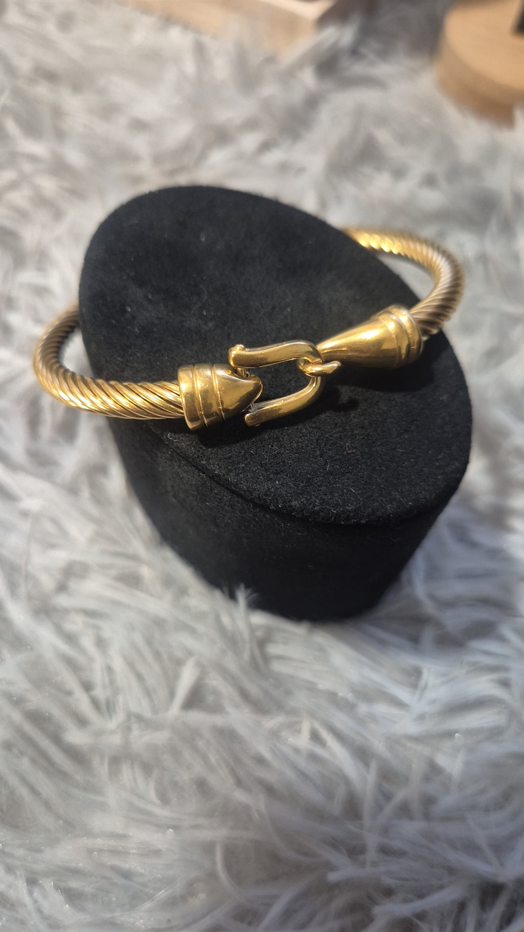 Chord bracelet