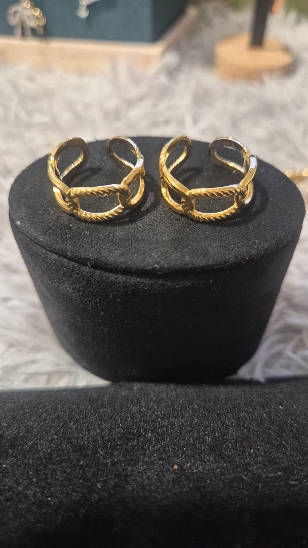 Fancy ring