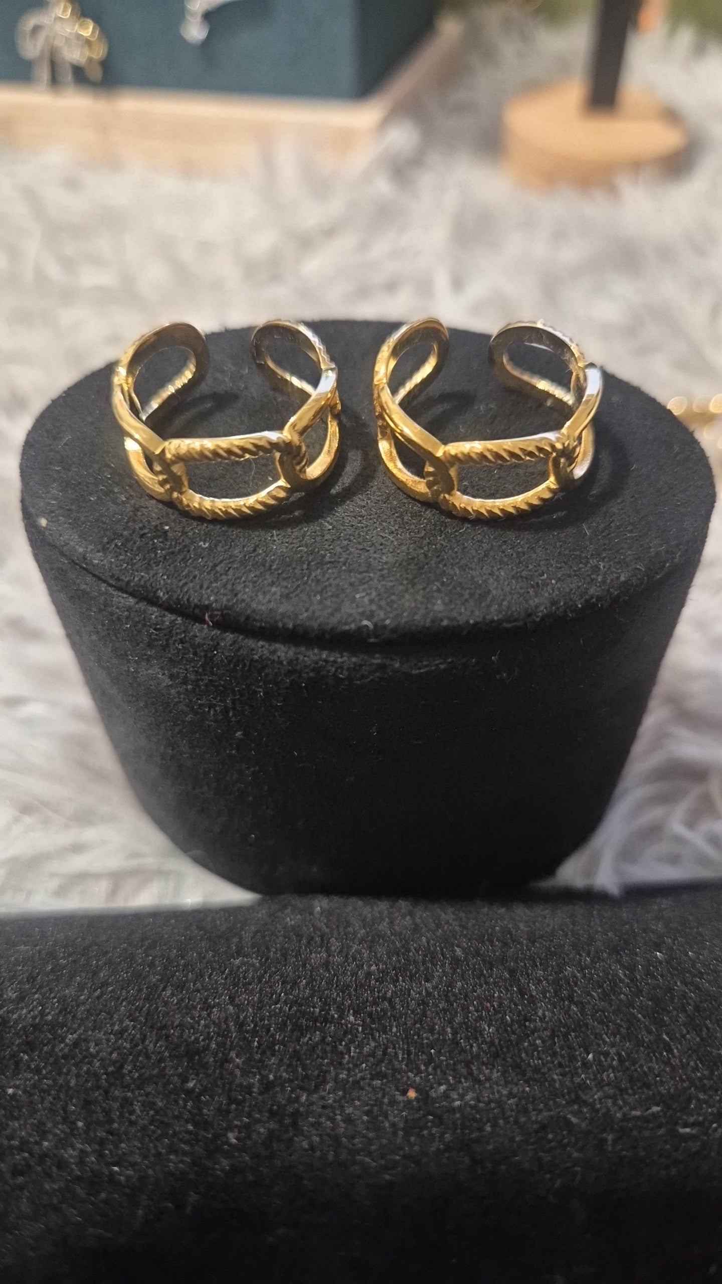 Fancy ring